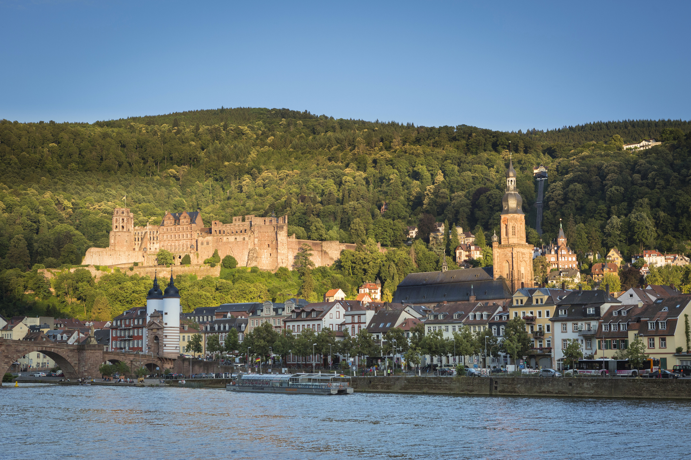 Burg 33