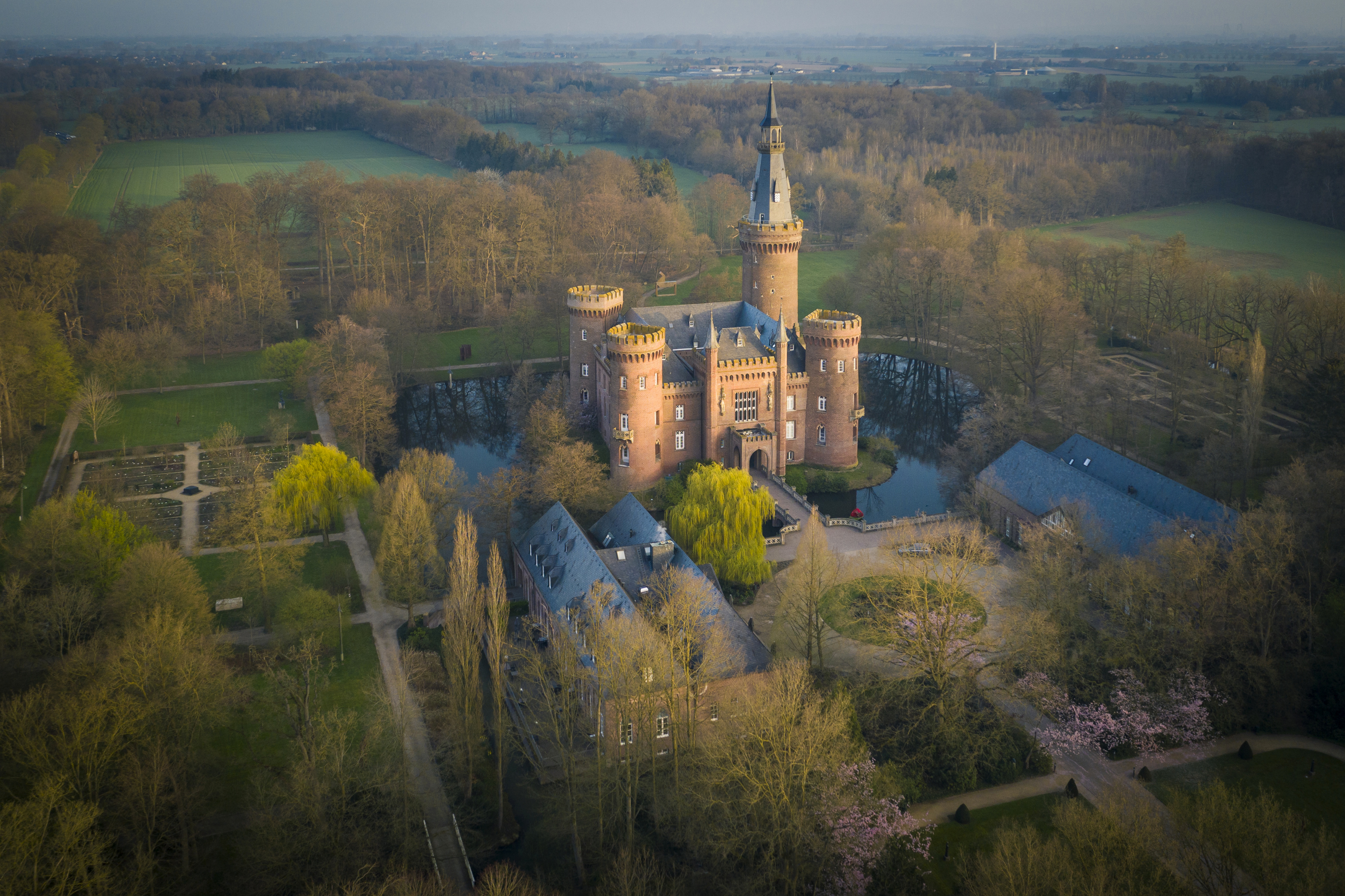 Moyland 102