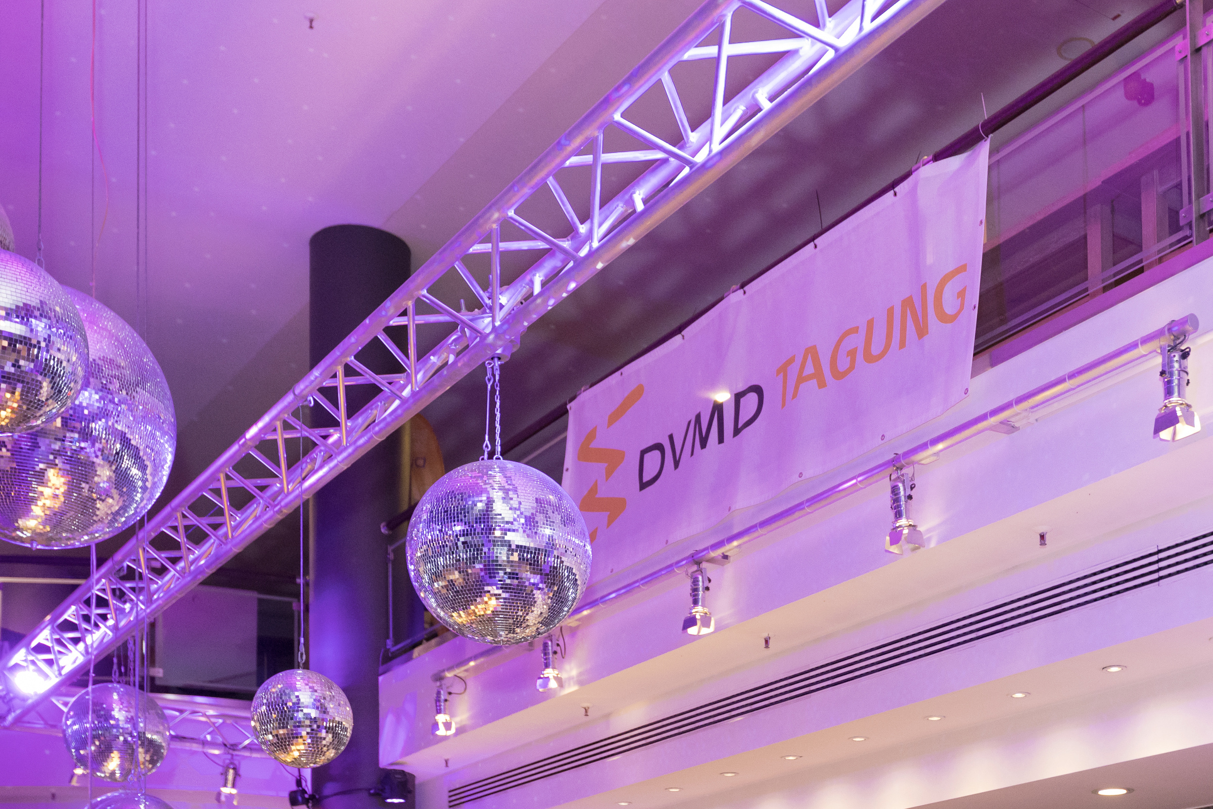 DVMD 50 377