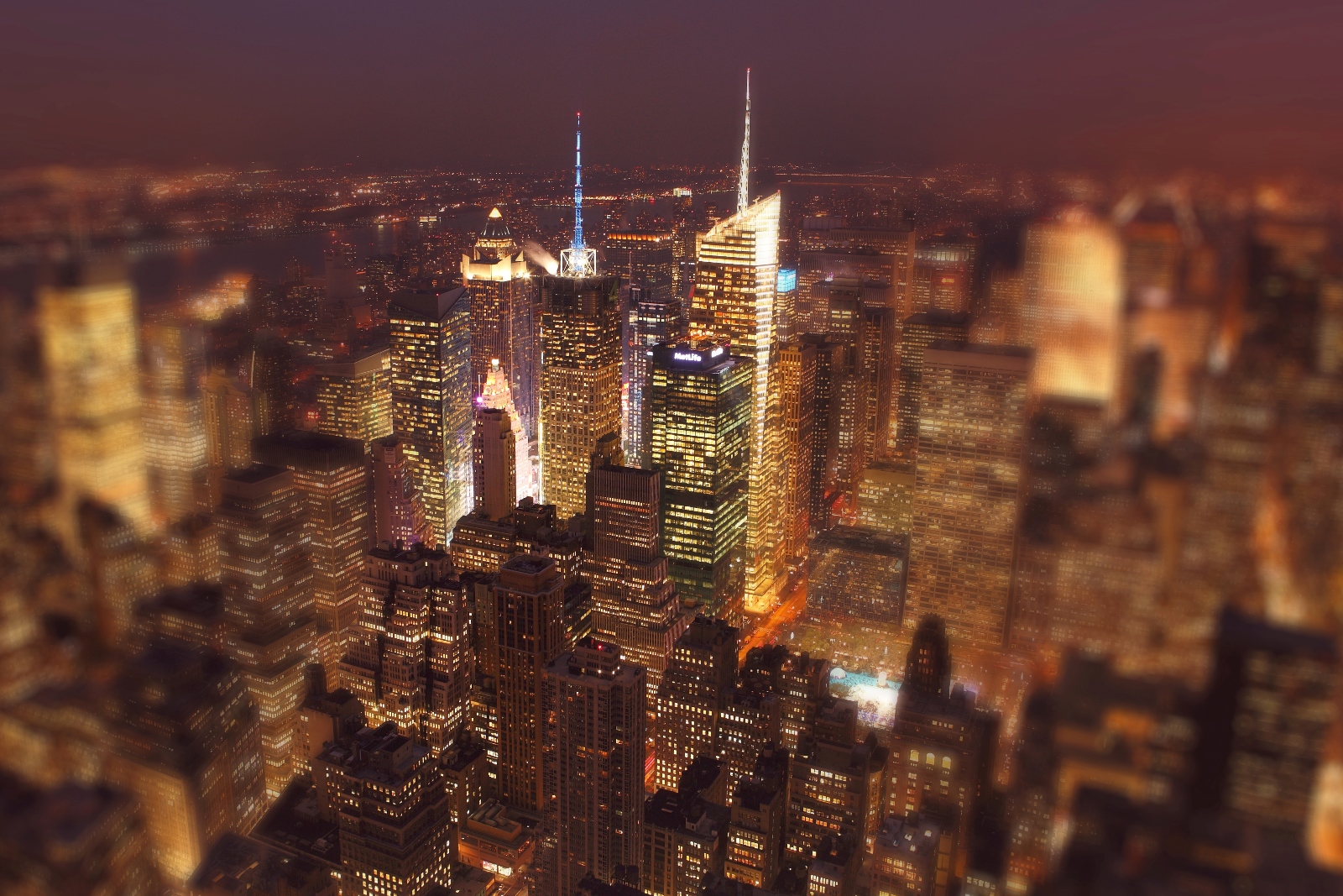 New York City at Night - En Miniature